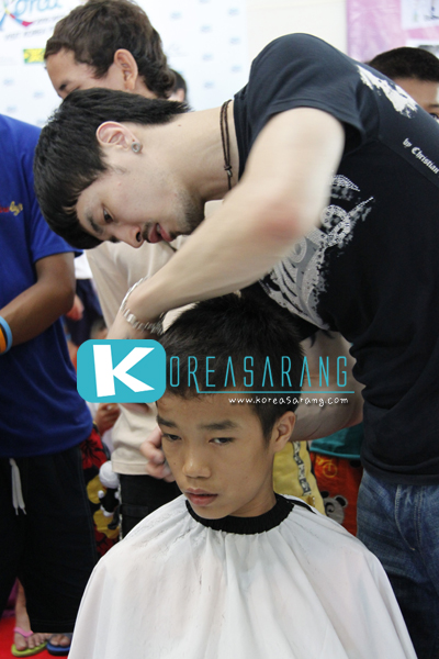 NORAZO in Thailand 12-09-10 (At Bannmahamek): Lee Hyuk