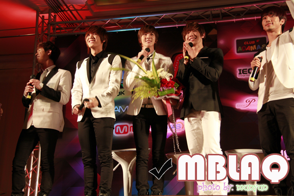 MBLAQ in Thailand 05-04-10:Seungho,Mire,Thunder,Leejun,G.O
