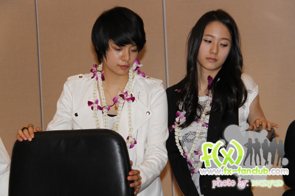 f(x) in Thailand 18-03-10:Amber,Krystal