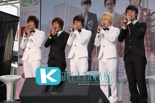 SHU-I in Thailand 16-07-10:Changhyun,Minho,In-seok,Hyungjun,Jinseok