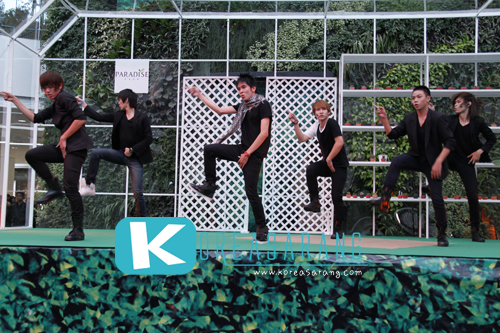 12 Plus Roll-on Press Conference 18-09-10:Cover Dance