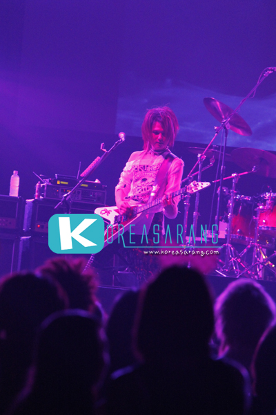 AUCIFER in Thailand (Live in BKK Concert) 25-09-10:Yuki