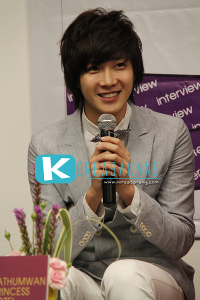 SHU-I in Thailand 16-07-10:Changhyun