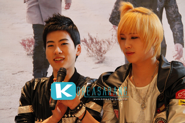 DNT in Thailand 17-12-09 : DNT Crazily Pretty with DAY fan live in Bangkok=>Byung Kyu+Joon Yong