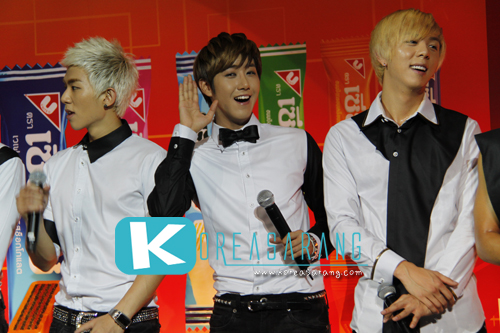 ZE:A in Thailand 29-07-10:Kevin,Kwanghee,Junyoung
