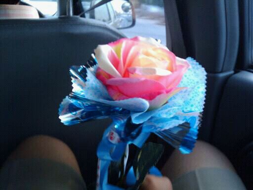 ดอกไม้วาเลนไทน์ดอกแรกในชีวิต