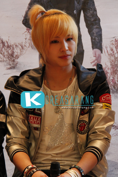 DNT in Thailand 17-12-09 : DNT Crazily Pretty with DAY fan live in Bangkok=>Joon Yong