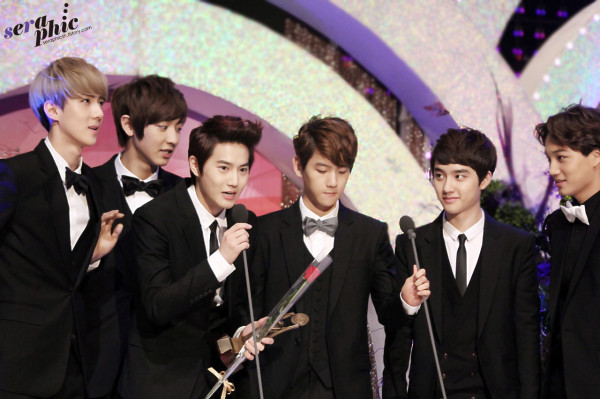 [Pic] 121128 EXO-K at The 19th Korean Entertainment Awards