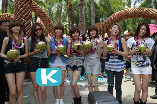AFTER SCHOOL in Thailand 20-03-10:Kahi,Joo Yeon,Jung Ah,Nana,Bekah,UEE,Raina