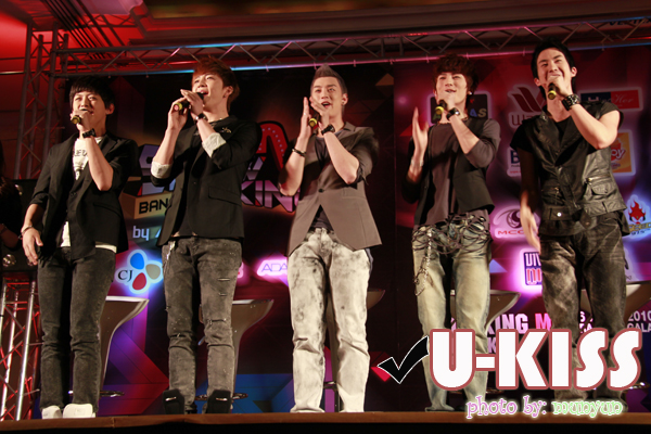 U-KISS in Thailand 05-04-10:Dongho,Soohyun,Eli,Kiseop,Kibum