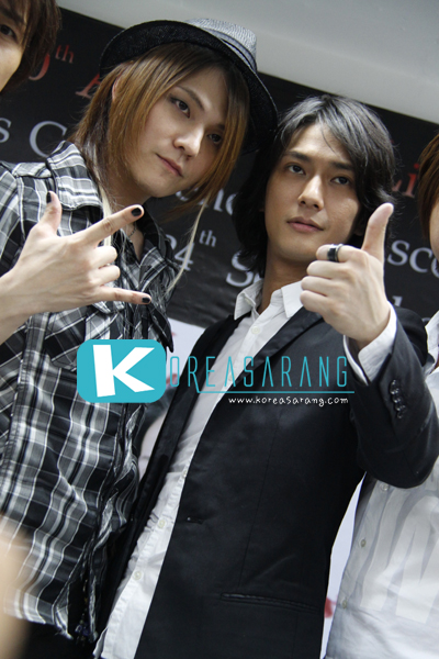 AUCIFER in Thailand 24-09-10:Yuki,Makoto