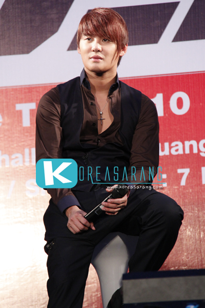 JYJ Showcase Tour in BKK (Press Conference) 14-10-10:Junsu