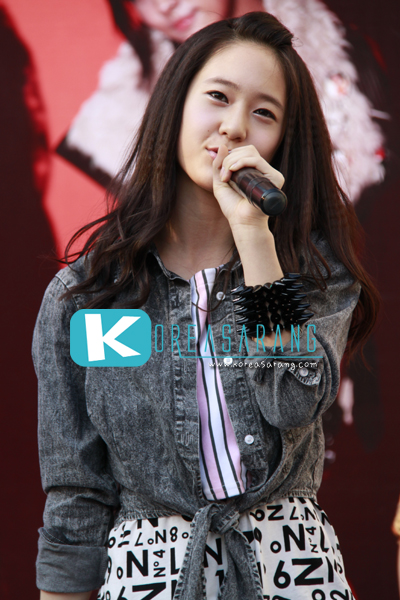 f(x) in Thailand 20-03-10:Krystal