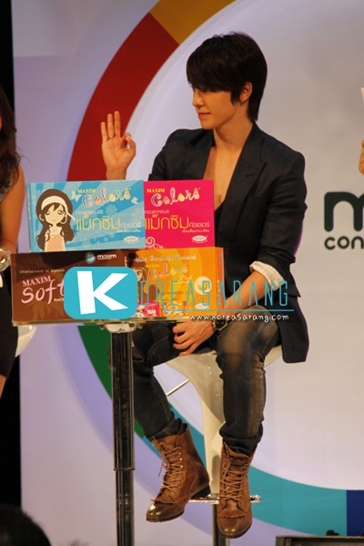 LEE DONGHAE in Thailand 21-06-10