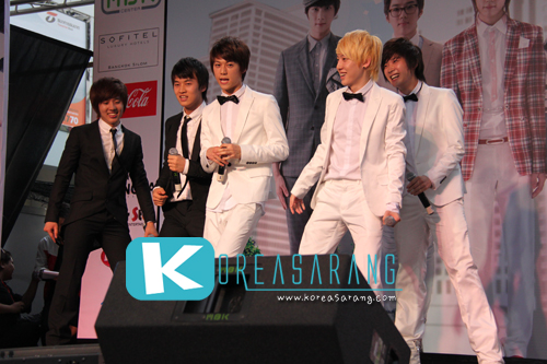 SHU-I in Thailand 16-07-10:Changhyun,Minho,In-seok,Hyungjun,Jinseok