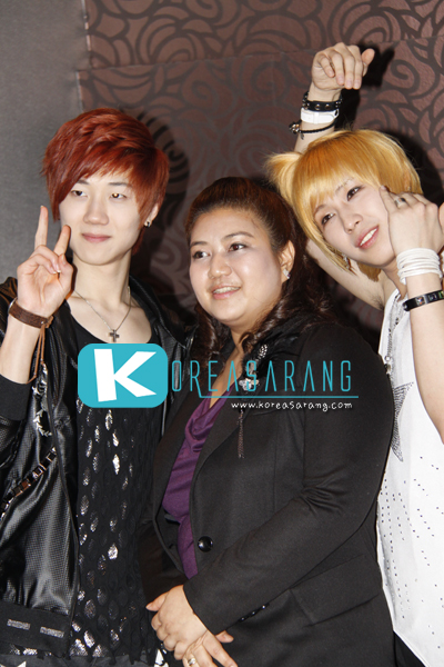 DNT in Thailand 17-12-09 : DNT Crazily Pretty with DAY fan live in Bangkok=>Tae Ku+Joon Yong