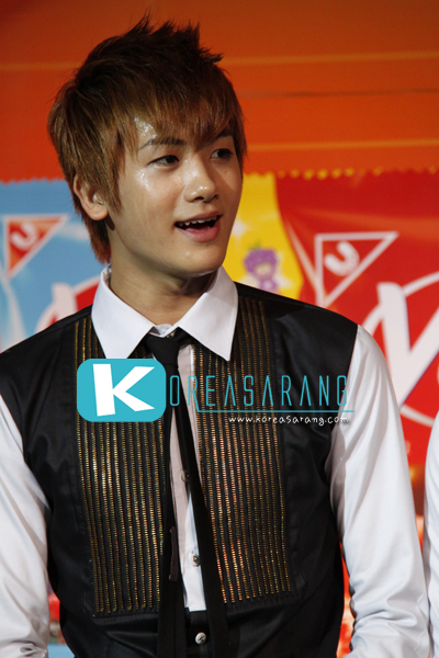 ZE:A in Thailand 29-07-10:Hyungshik