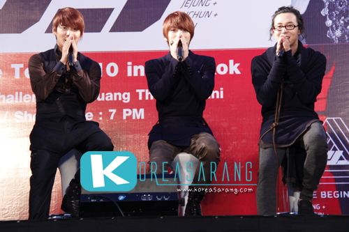 JYJ Showcase Tour in BKK (Press Conference) 14-10-10