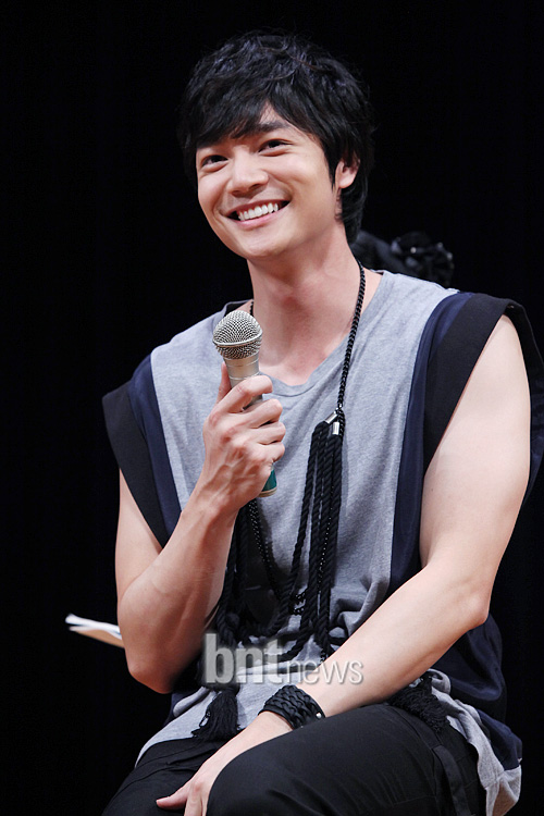 Seo Do Young Fan Meeting in Lakeside Plaza, Japan 2010/07/11-12, P.6