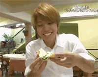 ยูยะ ขนาดกินยังน่ารักกกกกกก