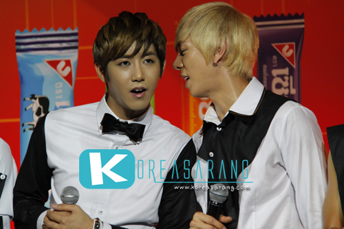 ZE:A in Thailand 29-07-10:Kwanghee,Junyoung