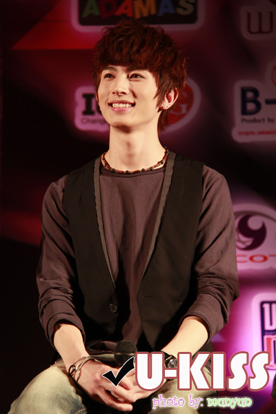 U-KISS in Thailand 05-04-10:Kiseop