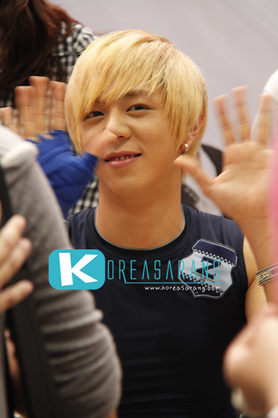 ZE:A in Thailand 29-07-10:Junyoung