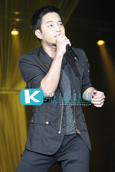 PD Radio Concert 05-11-10:ตุ้ย(AF)