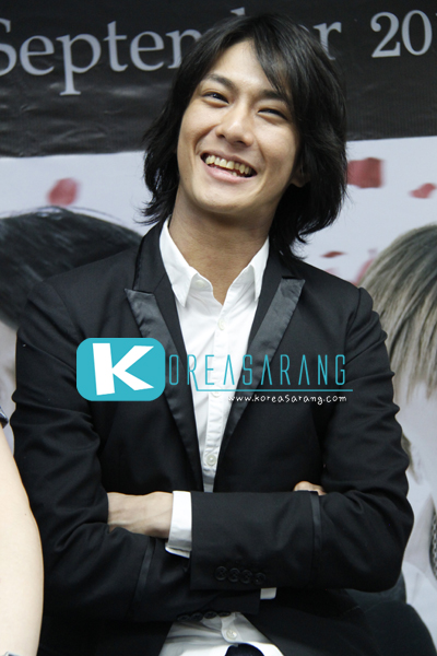 AUCIFER in Thailand 24-09-10:Makoto