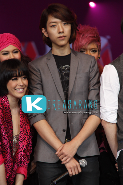 CNBLUE in Thailand 05-11-10:Jung Shin