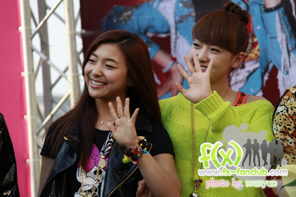 f(x) in Thailand 20-03-10:Luna,Victoria