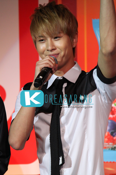 United Foods (Wafer Sanghai&Jelly Yoyo) 29-07-10: ZE:A -Minwoo