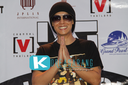 Tae Bin in Thailand 19-09-10