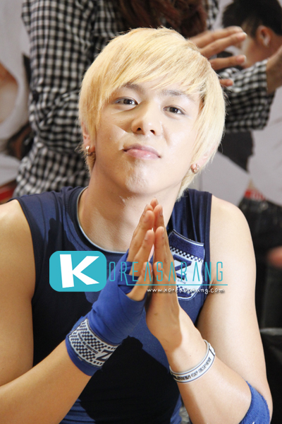 ZE:A in Thailand 29-07-10:Junyoung