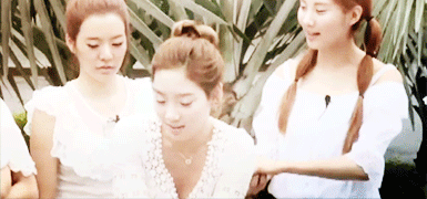 เฮือก!!! ร่องอกน้องแทง =////=