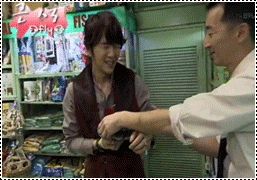 cr:FLY ระวังงูมันจะทำนาฬิกาเรือนละเป็นล้านเป็นรอยเอานะ