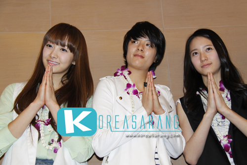 f(x) in Thailand 18-03-10:Victoria,Amber,Krystal