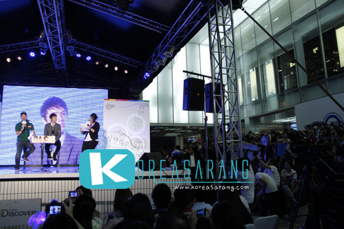 Maxim Contact Lens Surprise Celebration (Press Conference) 11-10-10:DongHae