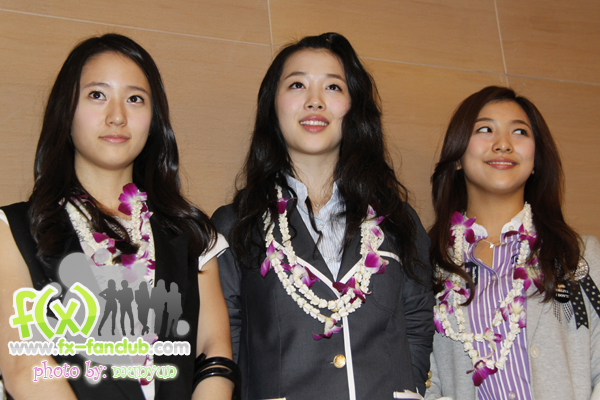 f(x) in Thailand 18-03-10:Krystal,Sulli,Luna