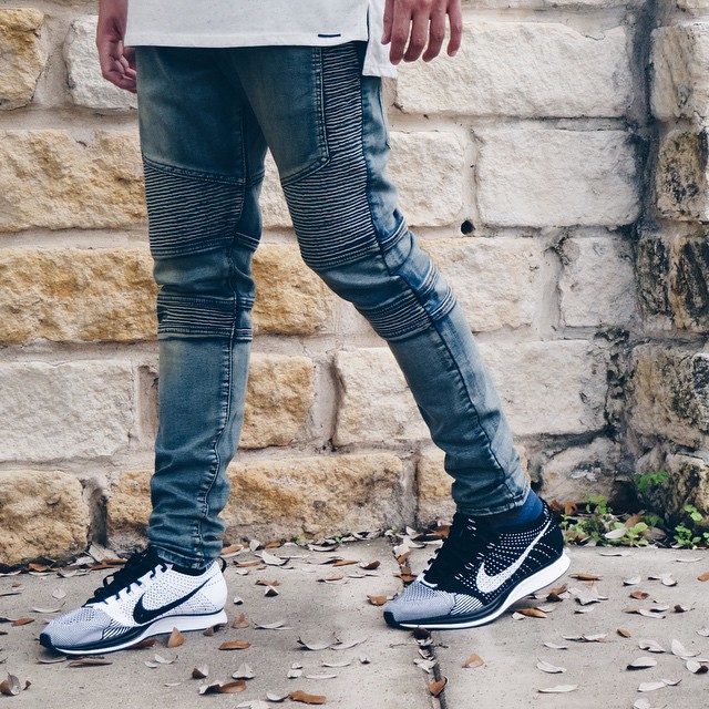 nike flyknit racer orca white tongue