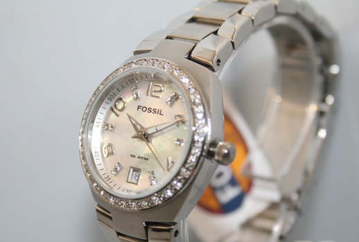 นาฬิกาข้อมือผู้หญิง Fossil รุ่น AM4141