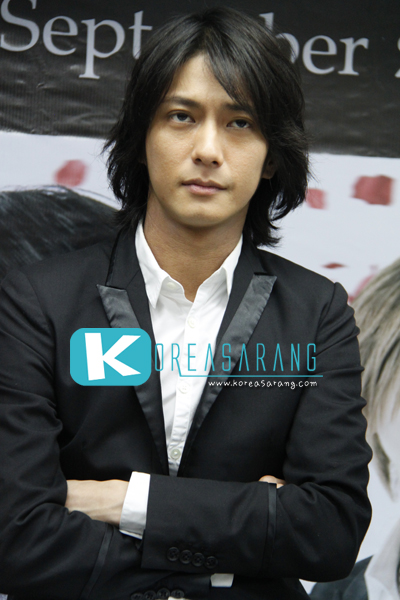 AUCIFER in Thailand 24-09-10:Makoto