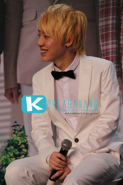 SHU-I in Thailand 16-07-10:Hyungjun