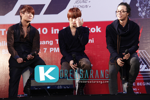JYJ in Thailand 14-10-10