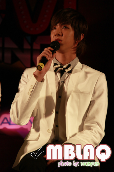 MBLAQ in Thailand 05-04-10:Thunder