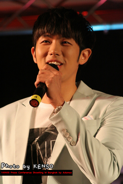100405 2AM Press Con. SHOW M KING 3 SeulOng