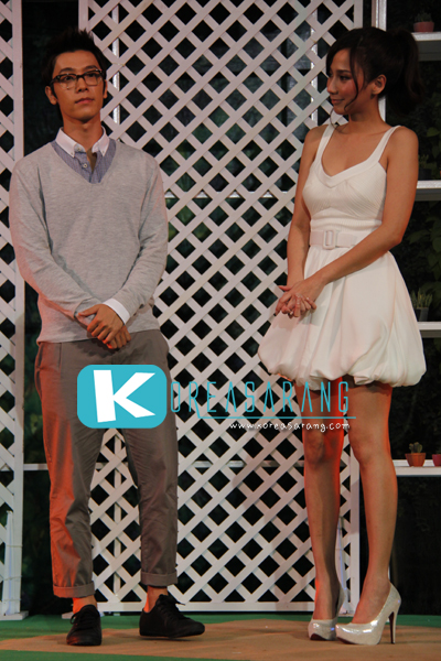 12 Plus Roll-on Press Conference 18-09-10:Donghae,Aum