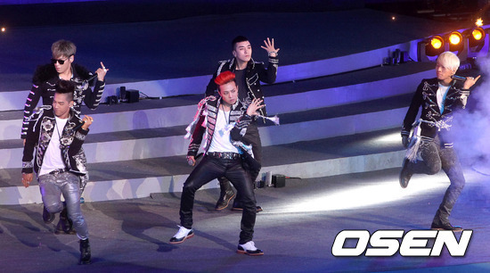 เทศกาลเปลี่ยนสีผม แดง น้ำตาล เงิน เลิศ!