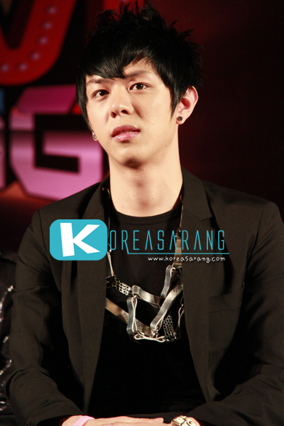 ZE:A in Thailand 05-04-10:Junyoung