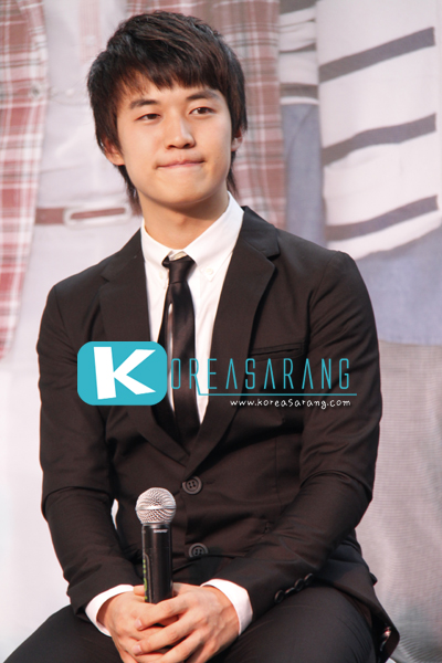 SHU-I in Thailand 16-07-10:Jinseok